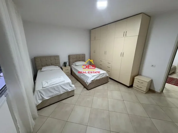 Vlore, jepet me qera shtepi 2+1+Ballkon Kati 0, 250 m² 500 € (Rruga Gjergj Kastrioti)