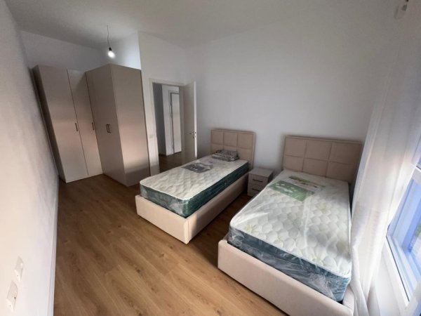 Tirane, jepet me qera apartament 1+1 Kati 2, 400 € 