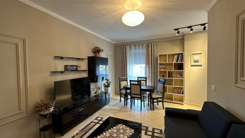 Tirane, shitet apartament 2+1 Kati 5, 215.000 € 
