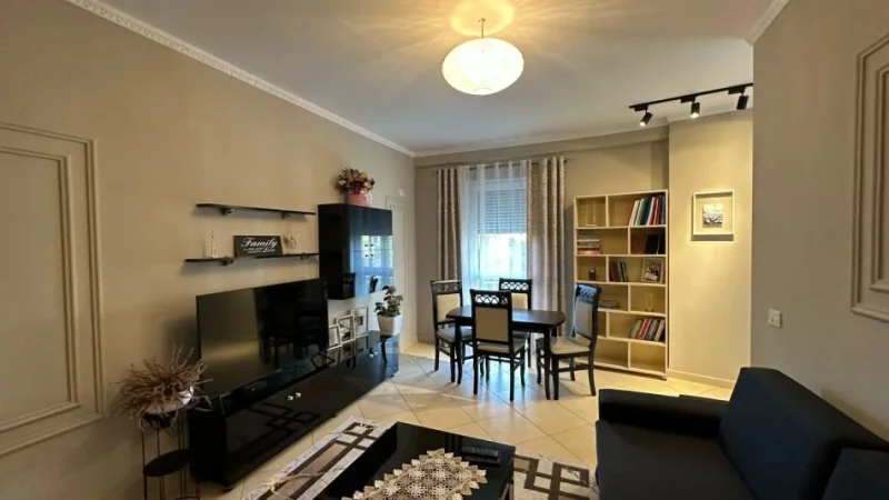 Tirane, shitet apartament 2+1 Kati 5, 215.000 € 