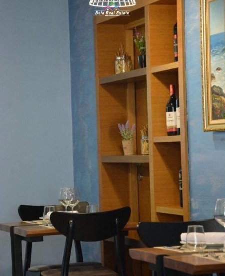 Tirane, jepet me qera bar-resorant Kati 0, 157 m² 2.000 € (prane gjimnazit Qemal Stafa)