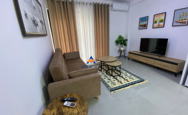 Tirane, jepet me qera apartament 1+1+Ballkon Kati 1, 73 m² 778 € 