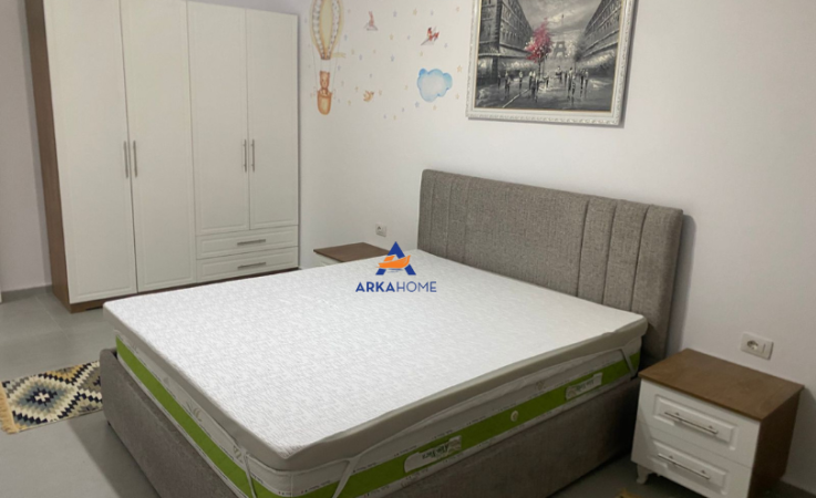 Tirane, jepet me qera apartament 1+1+Ballkon Kati 1, 73 m² 778 € 