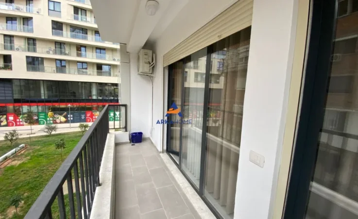 Tirane, jepet me qera apartament 1+1+Ballkon Kati 1, 73 m² 778 € 