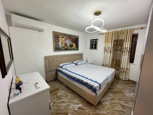 Tirane, jepet me qera apartament 1+1 Kati 2, 60 m² 500 € (Mine Peza)