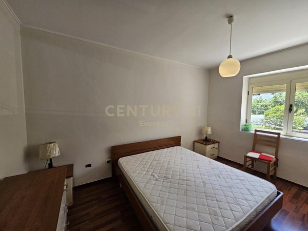 Tirane, shitet apartament 2+1+Ballkon Kati 2, 68 m² 130.000 € (RRUGA ALI VISHA)