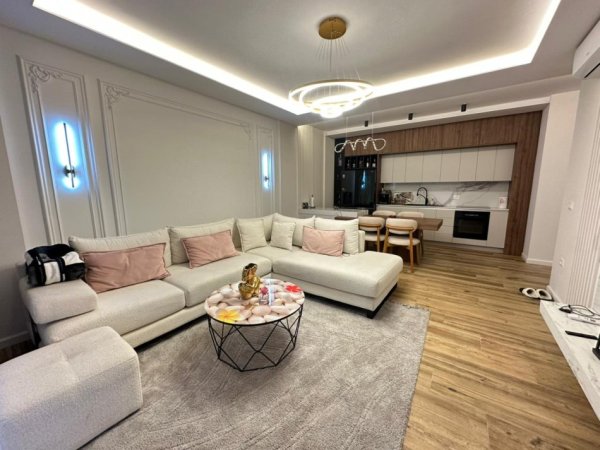 Tirane, jepet me qera apartament 2+1+Ballkon Kati 5, 115 m² (Kompleksi Trio Towers, Don Bosko)