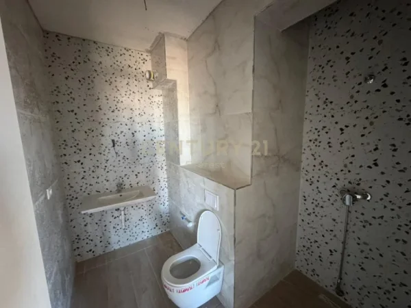 Tirane, shitet apartament 2+1+Ballkon Kati 7, 105 m² 197.000 € (DON BOSKO)