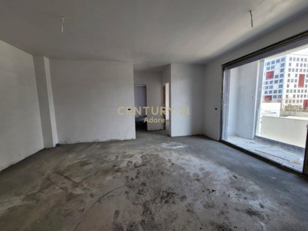 Tirane, shitet apartament 2+1+Aneks+Ballkon Kati 2, 118 m² 188.800 € (Laprake)
