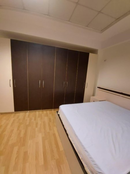 Tirane, jepet me qera apartament 1+1 Kati 1, 40.000 € (Rruga Artan Lenja)