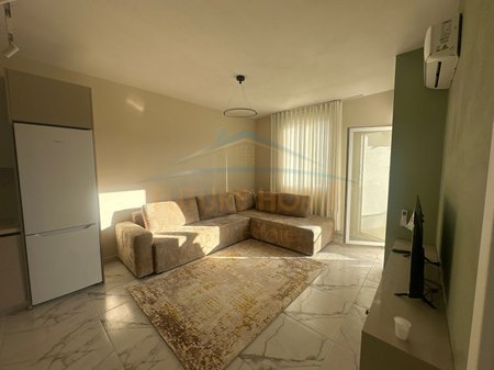 Shqiperi, shitet apartament 1+1 , 100.000 € 