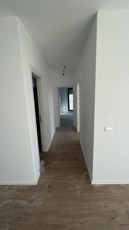 Tirane, jepet me qera apartament 1+1 Kati 2, 450 € 