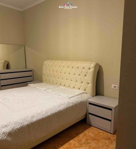 Tirane, jepet me qera apartament 2+1+Ballkon Kati 3, 90 m² 800 € (prane Kadastres)