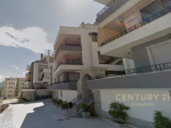 Tirane, shitet apartament 2+1+Aneks+Ballkon Kati 3, 140 m² 310.000 € (Selite)