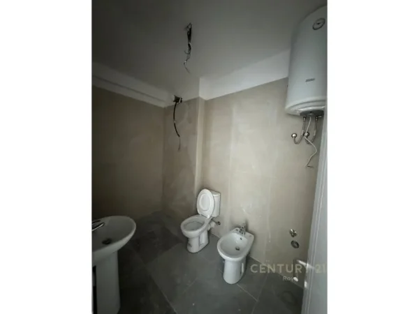 Durres, shitet apartament 1+1 Kati 2, 75 m² 98.000 € (Golem)