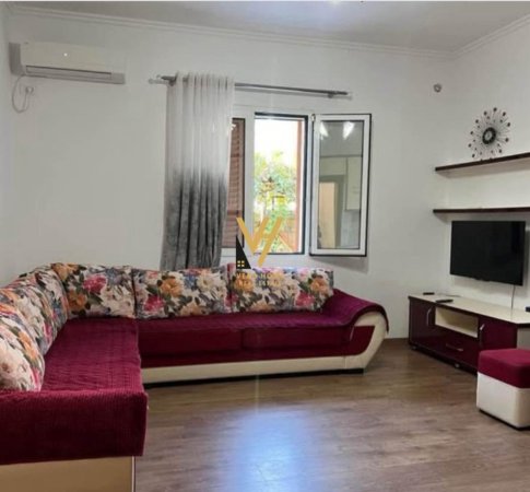 Tirane, jepet me qera apartament 2+1+Ballkon Kati 0, 200 m² 550 € (SELITE)