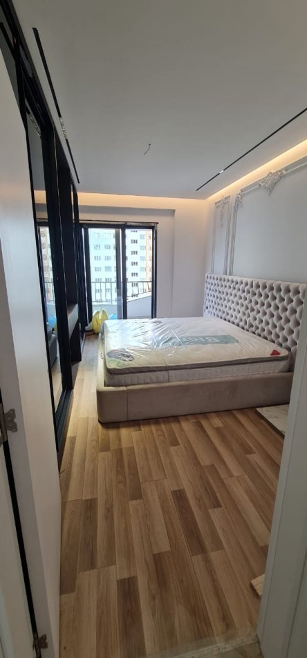 Tirane, jepet me qera apartament 2+1 Kati 7, 900 € 