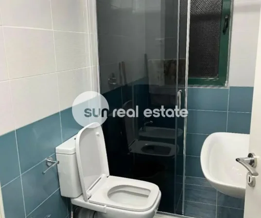 Shkoder, shitet apartament 1+1 Kati 5, 54 m² 70.000 € (AFER SHKOLLES MIQESIA)
