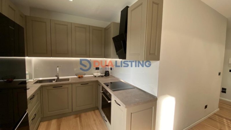 Tirane, shitet 1+1+Ballkon Kati 2, 80 m² 227.000 € 