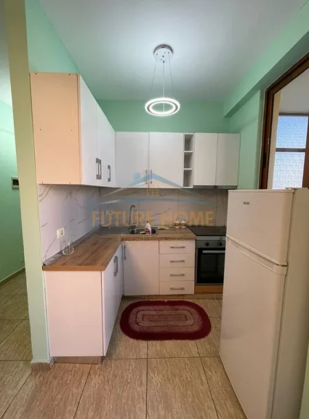 Tirane, jap me qera apartament 1+1 Kati 2, 75 m² 550 € (Ish Restorant Durresi)