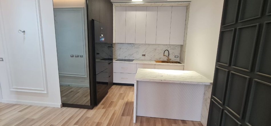 Tirane, shitet apartament 2+1 Kati 7, 220.000 € 