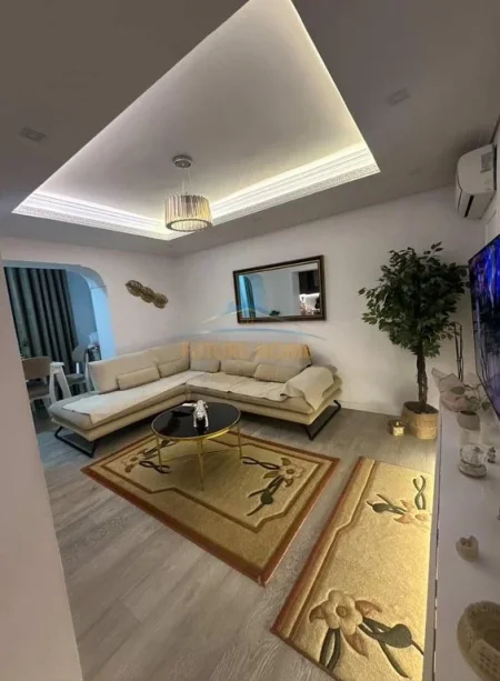 Tirane, jepet me qera apartament 2+1 Kati 2, 72 m² 500 € (Porcelan)