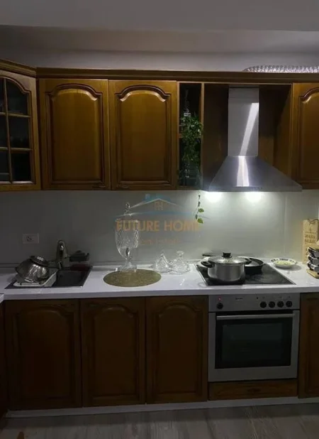 Tirane, jepet me qera apartament 2+1 Kati 2, 72 m² 500 € (Porcelan)