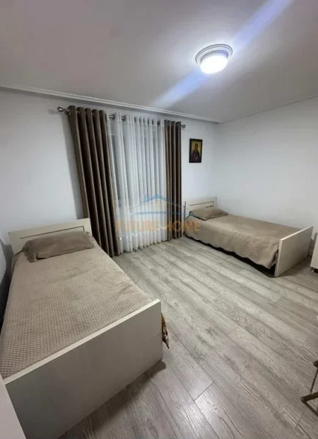Tirane, jepet me qera apartament 2+1 Kati 2, 72 m² 500 € (Porcelan)