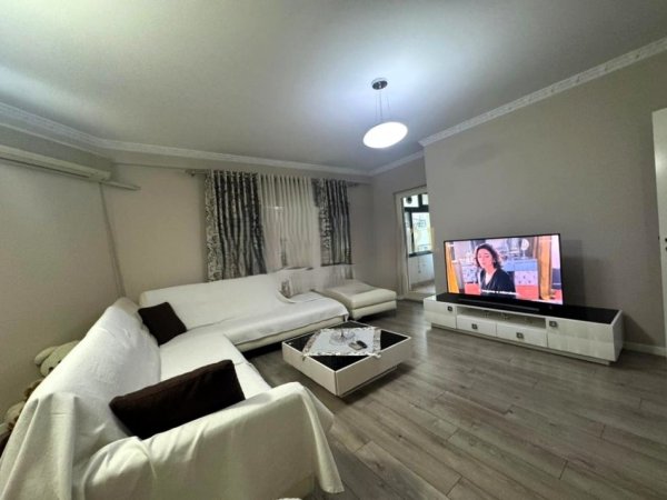 Tirane, shitet apartament 2+1 Kati 5, 114 m² 251.000 € (Rruga Rreshit Petrela)