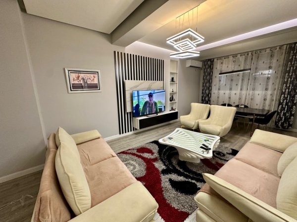 Tirane, shitet apartament 2+1+Aneks+Ballkon Kati 1, 119 m² 218.000 € (Xhon Kenedi)