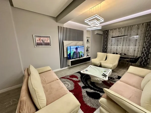 Tirane, shitet apartament 2+1+Aneks+Ballkon Kati 1, 119 m² 218.000 € (Xhon Kenedi)