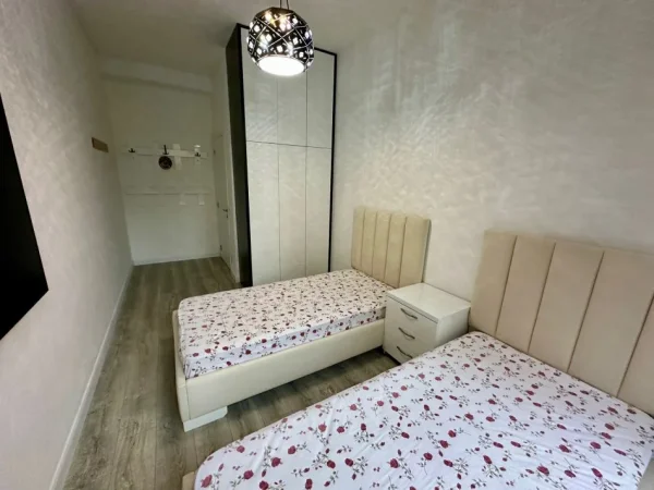 Tirane, shitet apartament 2+1+Aneks+Ballkon Kati 1, 119 m² 218.000 € (Xhon Kenedi)
