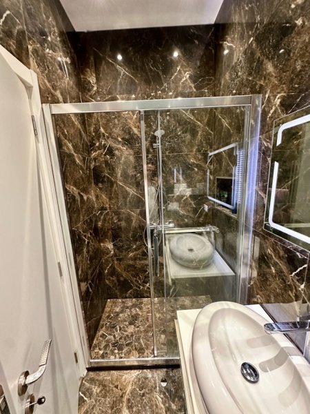 Tirane, shitet apartament 2+1+Aneks+Ballkon Kati 1, 119 m² 218.000 € (Xhon Kenedi)