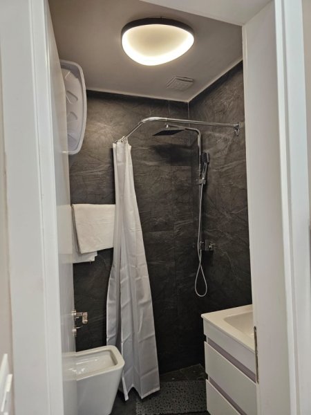 Tirane, jepet me qera garsonier , 60 m² 400 € (Rruga Fortuzi)