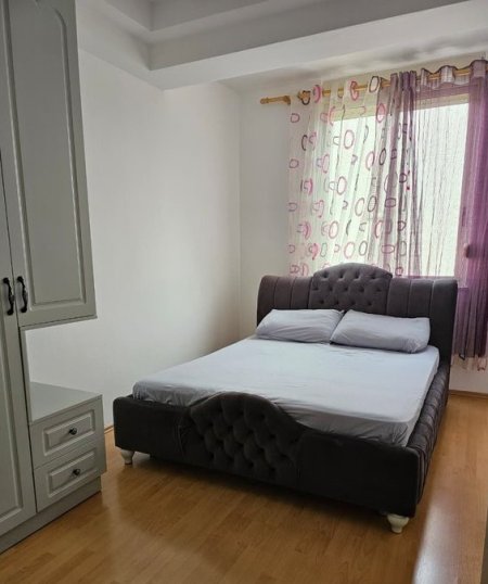 Tirane, jepet me qera apartament 2+1+Aneks+Ballkon Kati 2, 94 m² 600 € 