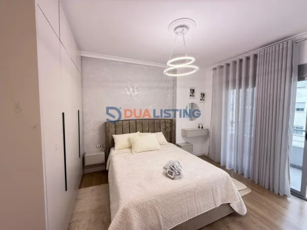 Tirane, shitet apartament 2+1+Ballkon Kati 4, 101 m² 173.000 € (Astiri)