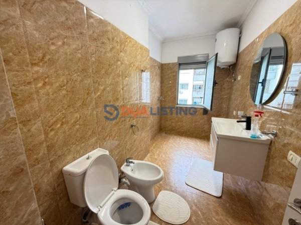 Tirane, shitet apartament 2+1+Ballkon Kati 4, 101 m² 173.000 € (Astiri)