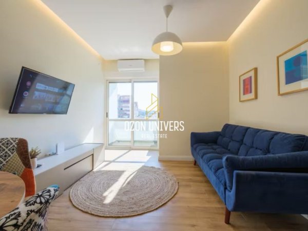 Tirane, jepet me qera apartament 1+1+Ballkon Kati 6, 68 m² 800 € (Bllok, Tiranë)