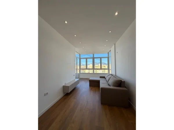 Tirane, shitet apartament 1+1 Kati 7, 64 m² 95.000 € (Unaza e re)