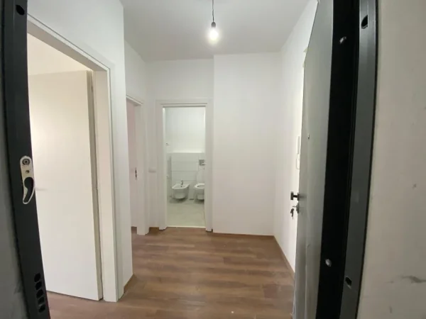 Tirane, shitet apartament 1+1 Kati 3, 69 m² 173.600 € (prane shkolles Osman Myderizi)