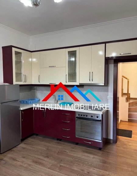 Tirane, jepet me qera apartament 2+1+Ballkon Kati 2, 75 m² 570 € (RRUGA SABAUDIN GABRANI,AMERICAN 3)