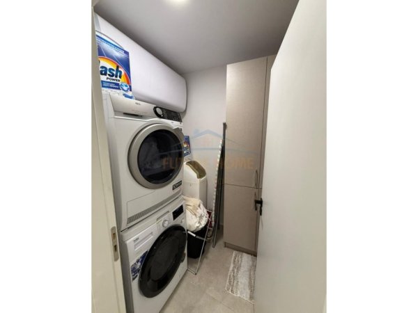 Tirane, shitet apartament 3+1 Kati 2, 165 m² 355.000 € (Kopshti Botanik)