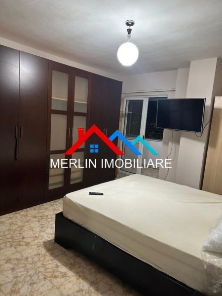Tirane, jepet me qera apartament 2+1+Ballkon Kati 5, 120 m² 570 € (RRUGA DRITAN HOXHA)