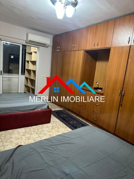 Tirane, jepet me qera apartament 2+1+Ballkon Kati 5, 120 m² 570 € (RRUGA DRITAN HOXHA)