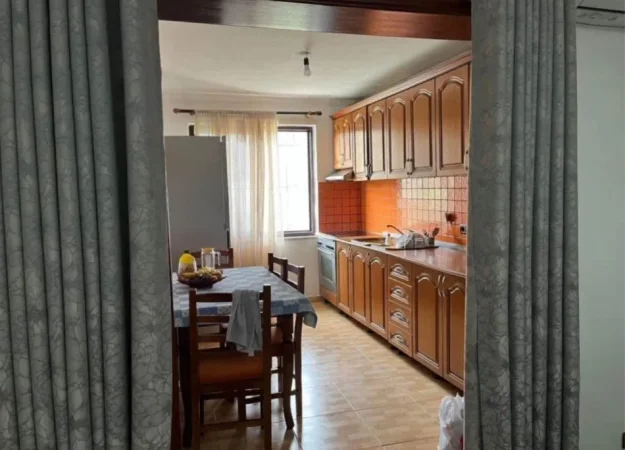 Tirane, shitet apartament 2+1 Kati 2, 80 m² 125.000 € (RRUGA E DIBRES)