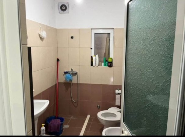 Tirane, shitet apartament 2+1 Kati 2, 80 m² 125.000 € (RRUGA E DIBRES)
