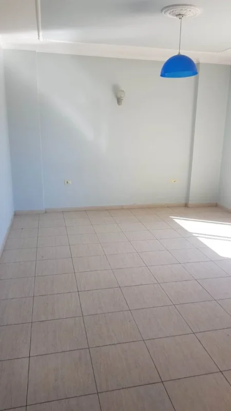 Tirane, jepet me qera apartament 2+1 Kati 8, 110 m² 600 € 