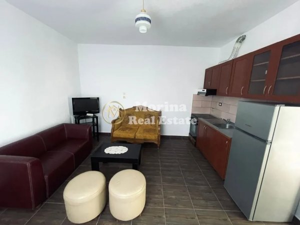 Tirane, jepet me qera shtepi 1+1 Kati 1, 55 m² 300 € (Don Bosko)