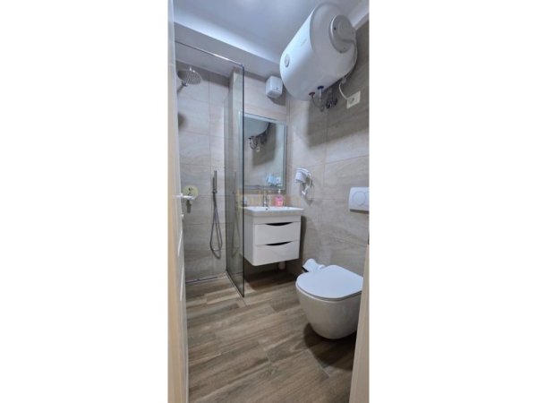 Tirane, jepet me qera 2+1 , 80 m² 850 € (Myslym Shyri)
