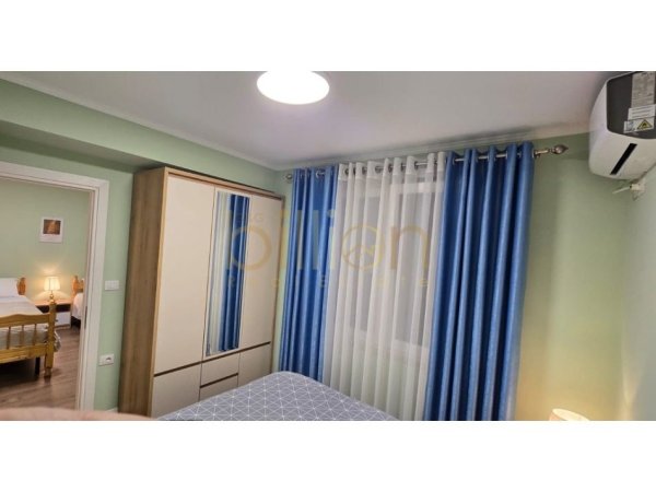 Tirane, jepet me qera 2+1 , 80 m² 850 € (Myslym Shyri)